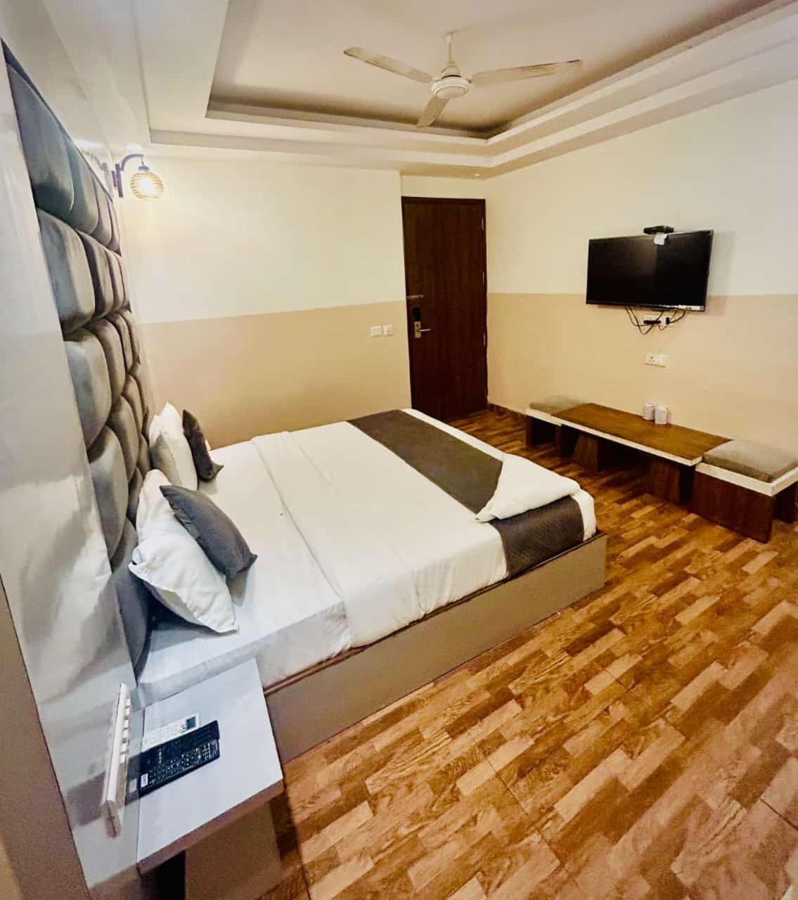 Hotel Airport City Νέο Δελχί Εξωτερικό φωτογραφία